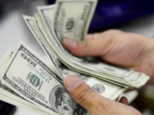 Dolar kuru ne zaman artacak? Dolar kuru artınca otomobillere zam gelir mi?