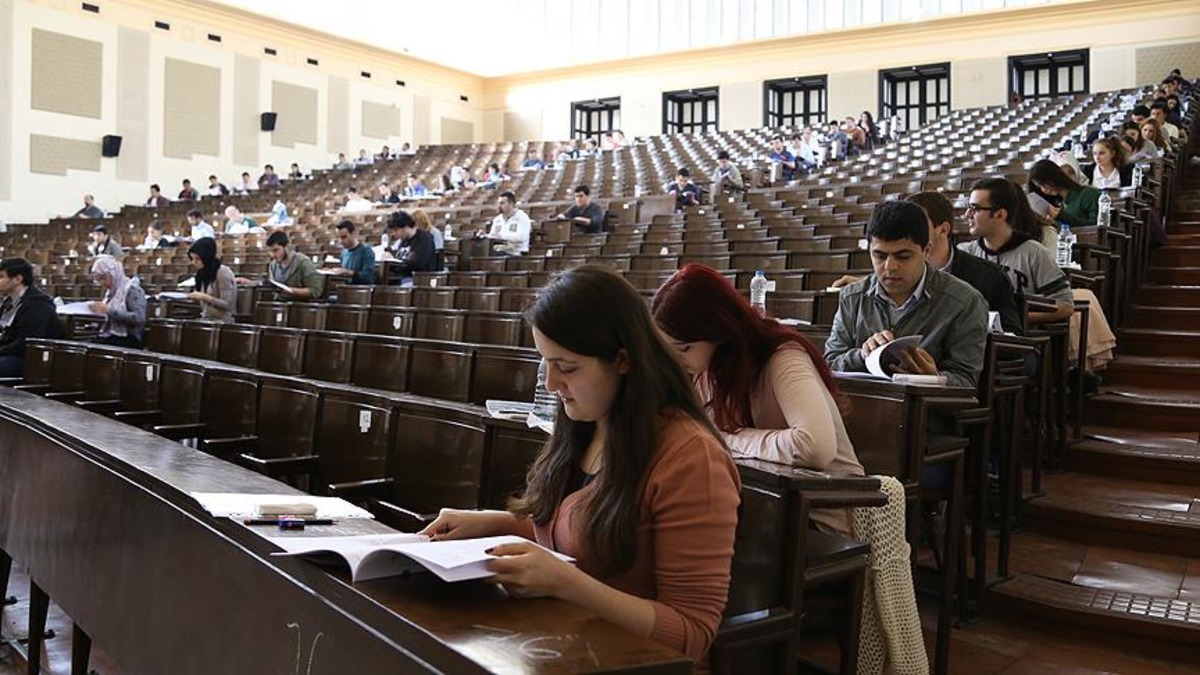 Üniversite tercihi yapacaklar dikkat! Vakıf üniversitesi ücretleri cep yakıyor: 1 milyon TL yi aşıyor, Görsel 1