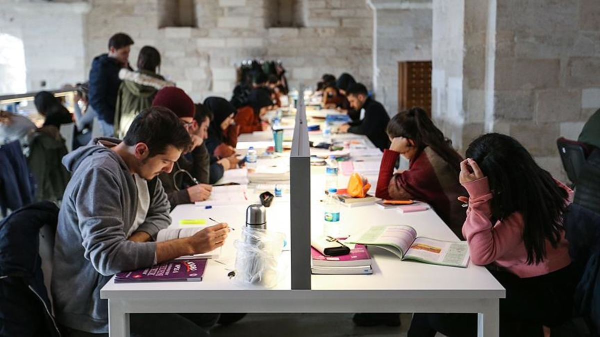 Üniversitelerde staj süresi uzuyor! 20 günden en az bir döneme çıkacak, Görsel 2