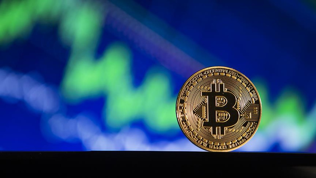 Son günlerde rekor üstüne rekor kırmıştı! Altının tahtı sallanıyor: Dev şirketler ona yöneldi, Görsel 1