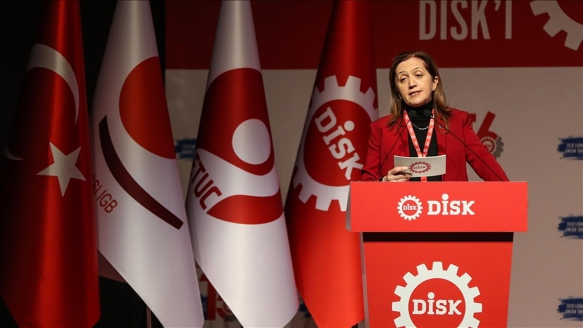 Milyonların g&ouml;z&uuml; asgari &uuml;cret zammında! DİSK ten sert &ccedil;ıkış! "2026 daha da k&ouml;t&uuml; ge&ccedil;ecek", G&ouml;rsel 1