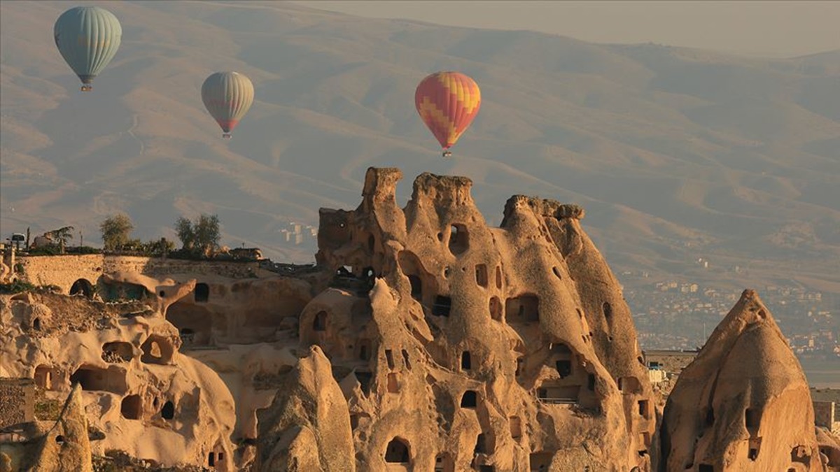 Turizm gelirlerinde tarihi rekor! 65 milyar dolarla son 22 yılın zirvesinde, Görsel 2