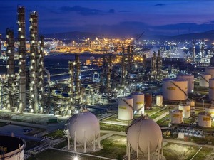 Petkim (PETKM) 2026 Beklentisi: Marjlar D&uuml;zeliyor, Hedef Fiyat Artıyor