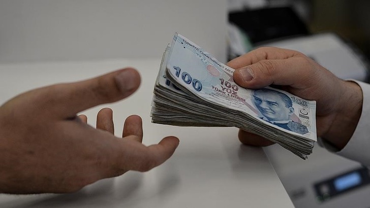 Emeklinin kaderi 3 Ocak'ta &ccedil;iziliyor: İşte masadaki en g&uuml;&ccedil;l&uuml; zam senaryosu ve yeni maaş tablosu