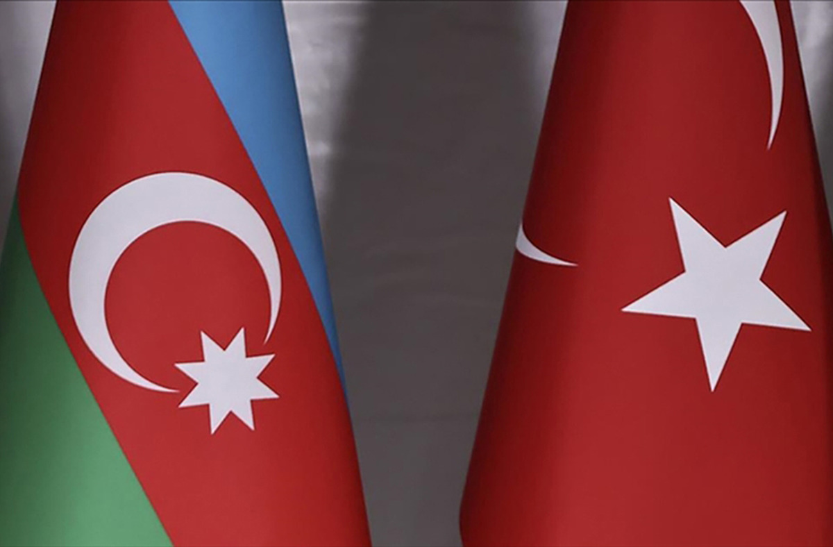T&uuml;rkiye ve Azerbaycan ekonomik iş birliğini g&uuml;&ccedil;lendiriyor: Bakan Bolat ve Cabbarov, ikili ticaret ve Iğdır-Nah&ccedil;ıvan doğal gaz boru hattı &uuml;zerine g&ouml;r&uuml;şt&uuml;, G&ouml;rsel 1