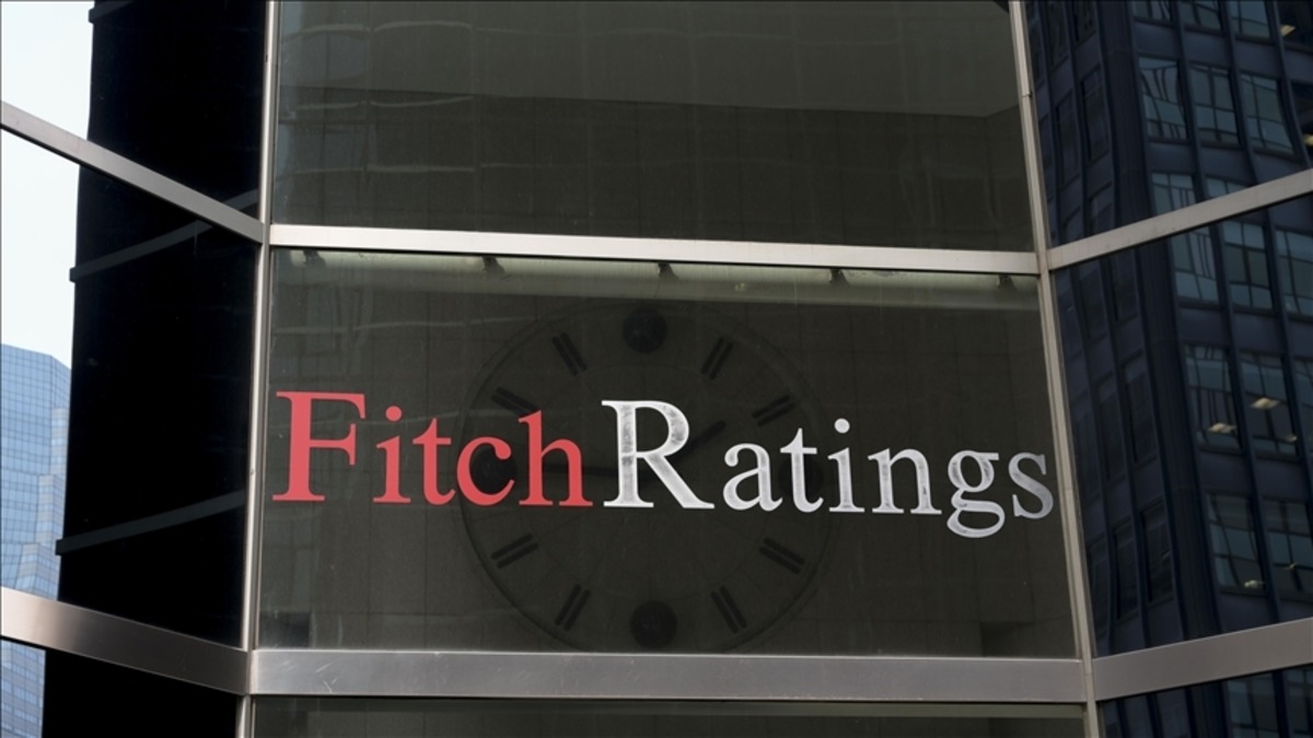 Fitch, k&uuml;resel b&uuml;y&uuml;me tahminini d&uuml;ş&uuml;rd&uuml;! Tırmanan savaş gerilimi etkili oldu, G&ouml;rsel 1