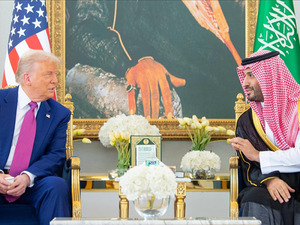 ABD ve Suudi Arabistan'dan 'tarihteki en b&uuml;y&uuml;k' anlaşma! Savunmaya 142 milyar dolarlık imza