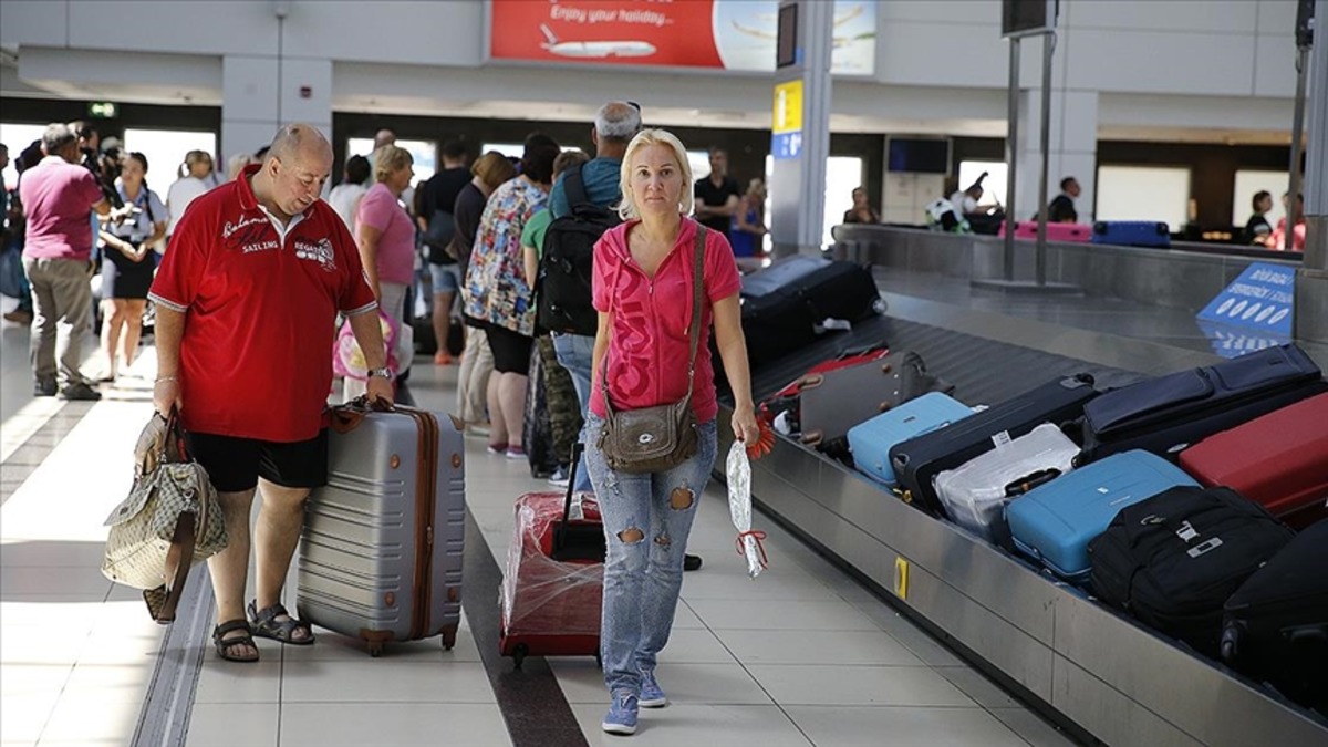 T&uuml;m zamanların rekoru! Turist sayısı y&uuml;zde 8 arttı, G&ouml;rsel 1