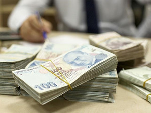 Kamu iş&ccedil;ileriyle pazarlıkta 'Teklif geri &ccedil;ekildi' iddiasına T&uuml;rk-İş'ten a&ccedil;ıklama! "Canımız sıkkın"