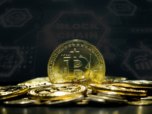Son g&uuml;nlerde rekor &uuml;st&uuml;ne rekor kırmıştı! Altının tahtı sallanıyor: Dev şirketler ona y&ouml;neldi