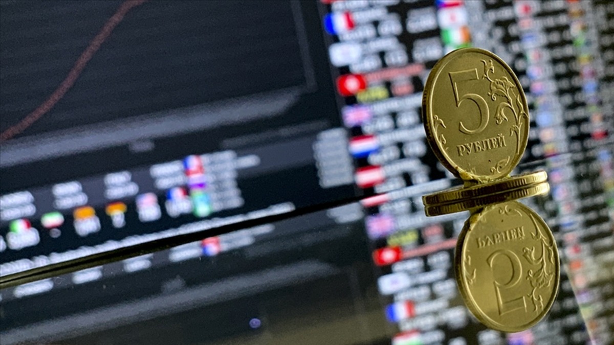 50 g&uuml;nl&uuml;k s&uuml;re  polemiği! Moskova Borsası d&uuml;ş&uuml;şte, G&ouml;rsel 1