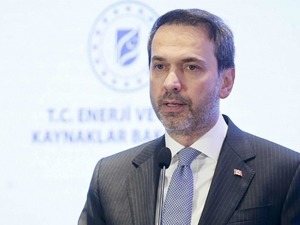 Bakan Bayraktar a&ccedil;ıkladı: ABD ile yeni gaz anlaşması yapılabilir