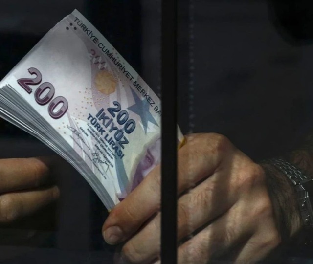 Kamu net bor&ccedil; stoku 8,9 trilyon lira oldu