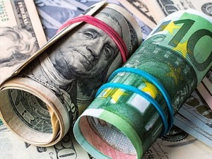 Dolar ve euro g&uuml;ne nasıl başladı? (1 Ağustos 2025)
