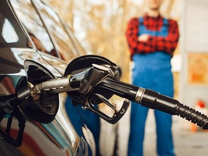 Akaryakıt indirimi gelecek mi? (10 Ağustos 2025 g&uuml;ncel benzin, motorin ve LPG fiyatları)