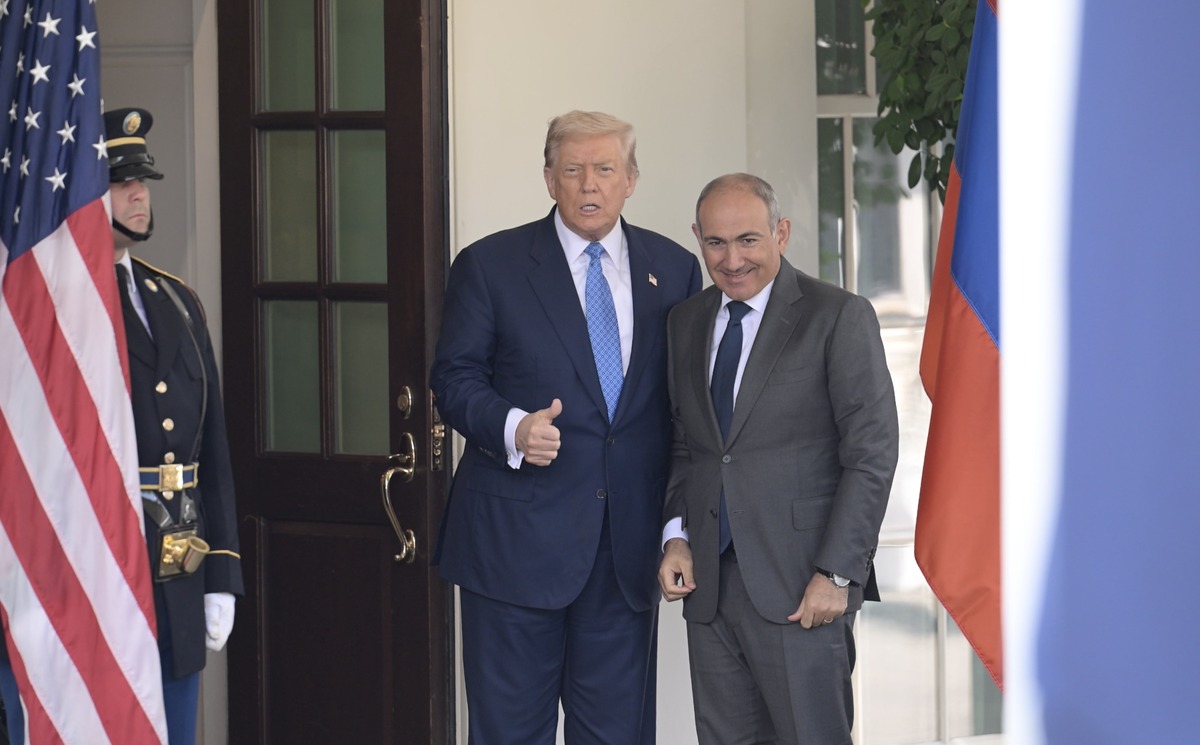 &Uuml;&ccedil;l&uuml; zirveden barış &ccedil;ıktı: Azerbaycan ile Ermenistan anlaşma yaptı, G&ouml;rsel 2