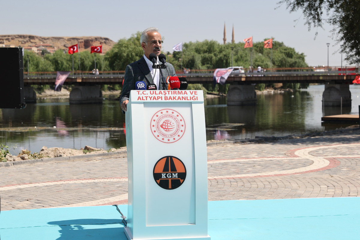 Bakan Uraloğlu açıkladı! Yolcu kapasitesi 2 milyona çıkıyor, Görsel 1