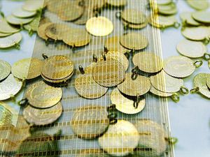 Altında 'Yanlış bilgi' polemiği! Dev bankadan &ccedil;arpıcı tahmin: 2026 yılını işaret etti