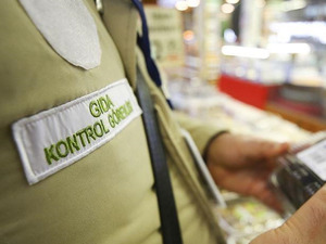 Bakanlık duyurdu! Gıdada etiket skandalı: 320 bin adet ele ge&ccedil;irildi