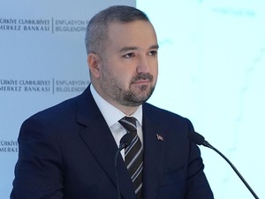 Enflasyon tahminlerinde yeni uygulamayı Karahan anlattı: Merkez Bankası neyi değiştirdi?