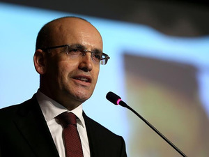 Bakan Şimşek "Finansal piyasalarda olumlu d&ouml;ng&uuml; g&uuml;&ccedil;lenirken..." diyerek a&ccedil;ıkladı: "Br&uuml;t rezervler tarihi zirvede"