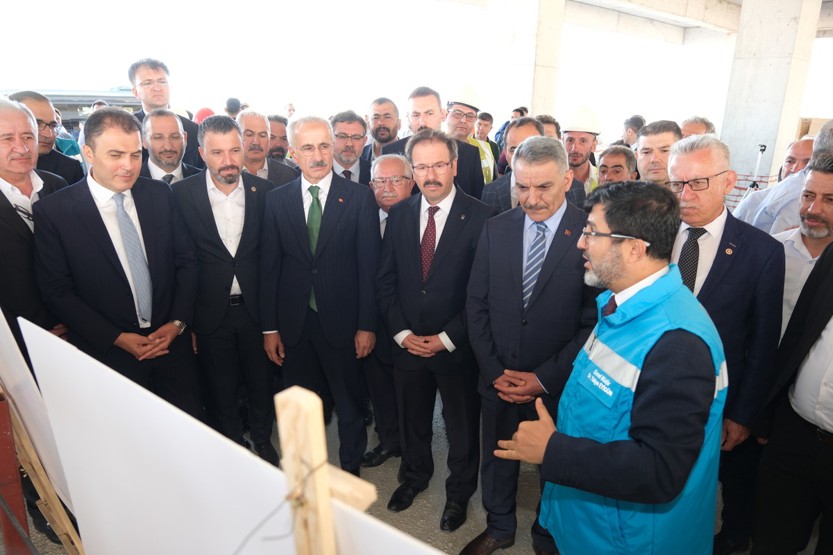 Bakan Uraloğlu duyurdu! O havalimanı için tarih verdi, Görsel 2
