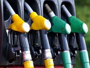 Akaryakıt fiyatlarında değişiklik var mı? (18 Ağustos 2025 g&uuml;ncel benzin, motorin ve LPG fiyatları)