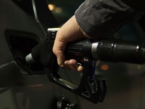Tarih belli oldu: Motorine yeniden zam geliyor