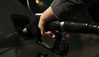 Tarih belli oldu: Motorine yeniden zam geliyor