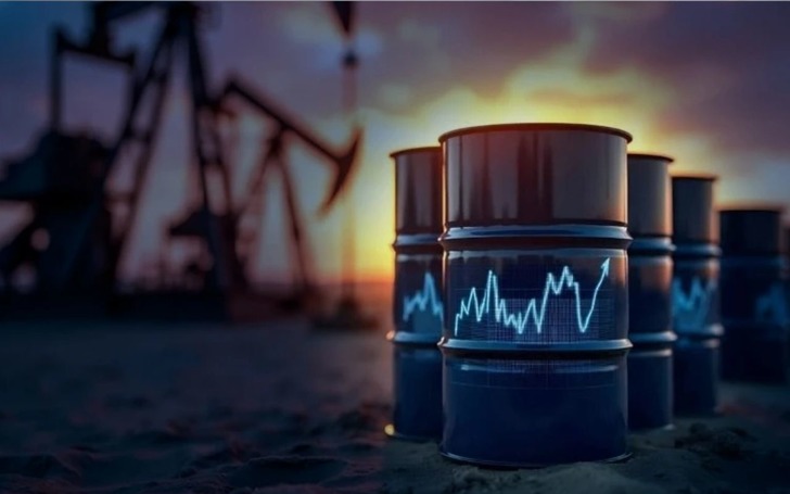 Petrolde yeni y&ouml;n: Fiyat geri &ccedil;ekildi