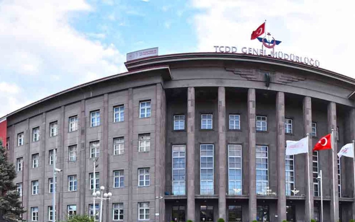 PTT ve TCDD&rsquo;nin zararı b&uuml;y&uuml;yor: 40 milyar TL&rsquo;yi ge&ccedil;ti, G&ouml;rsel 1