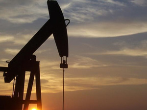 Brent petrol&uuml;n varili 101,17 dolardan işlem g&ouml;r&uuml;yor