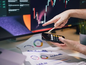 Borsada hareketli anlar: Yerli alıyor, Bank of America satıyor