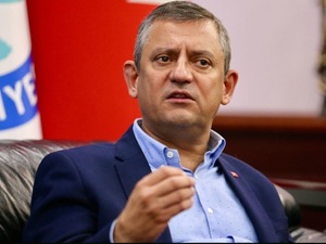 &Ouml;zg&uuml;r &Ouml;zel'den 'kayyum' &ccedil;ıkışı: 6 g&uuml;n verdi!