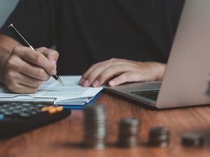 SPK'dan finans piyasalarına can suyu: 5 şirkete bor&ccedil;lanma aracı ihracı onayı