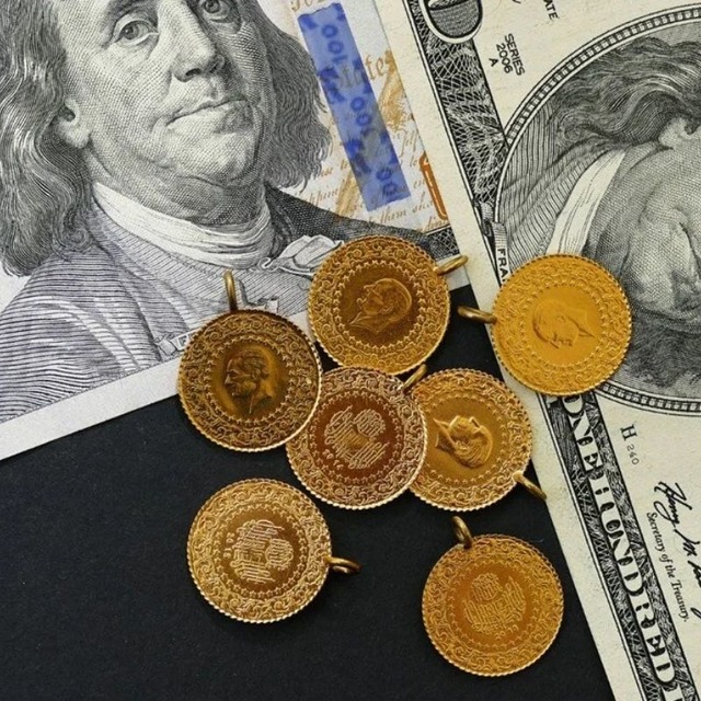 TCMB rezervlerinde baraj yıkıldı: Dolar d&uuml;şt&uuml;, altın y&uuml;kseldi! 
