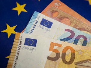 Avrupa Merkez Bankası'ndan m&uuml;dahale kararı geldi