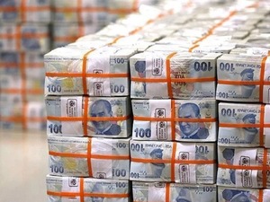 Hazine, bug&uuml;nk&uuml; ihalede 42,4 milyar lira bor&ccedil;landı
