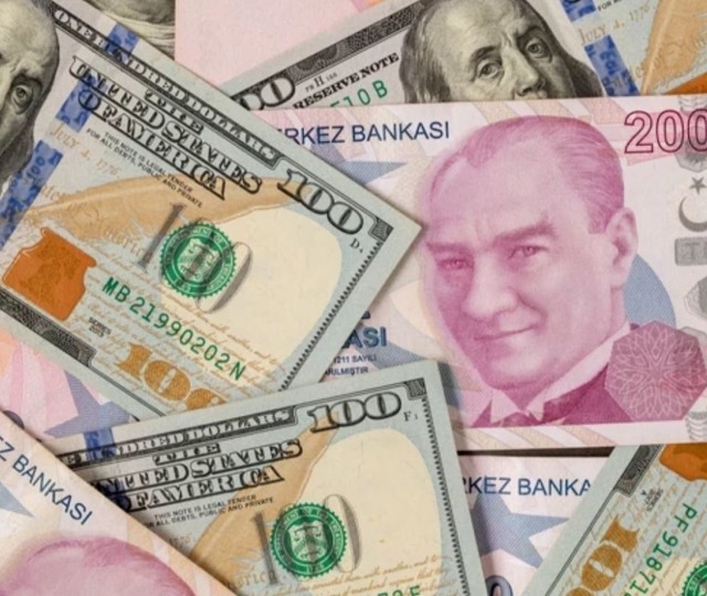 Dolar artacak mı? Yabancılar dolar/TL tahminlerini g&uuml;ncelledi