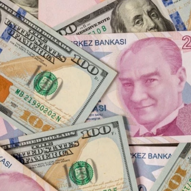 Dolar artacak mı? Yabancılar dolar/TL tahminlerini g&uuml;ncelledi