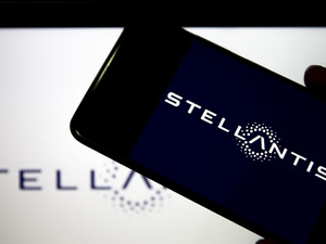 Stellantis'ten yeniden yapılanma stratejisi kapsamında &uuml;st d&uuml;zey atamalar