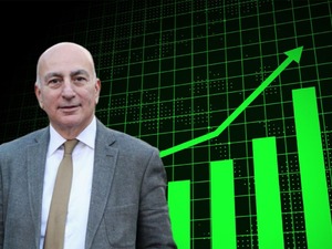 Ekonomist Eğilmez'den yatırımcılara uyarı: "Acele etmeyin!"