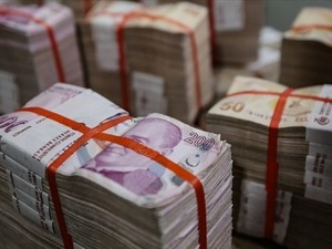Anket sonu&ccedil;ları geldi: Cari fazla beklentisi ne oldu?
