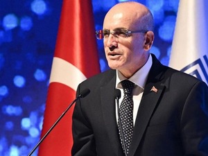 Bakan Şimşek&rsquo;ten cari a&ccedil;ık yorumu: Tarihimizin en y&uuml;ksek rakamı! 