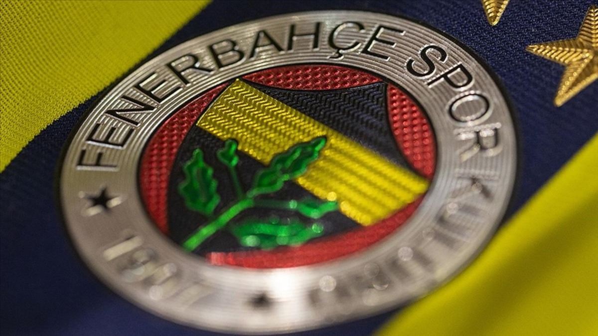Fenerbah&ccedil;e y&ouml;netiminde kritik değişim: &Uuml;&ccedil; isim istifa etti, G&ouml;rsel 1