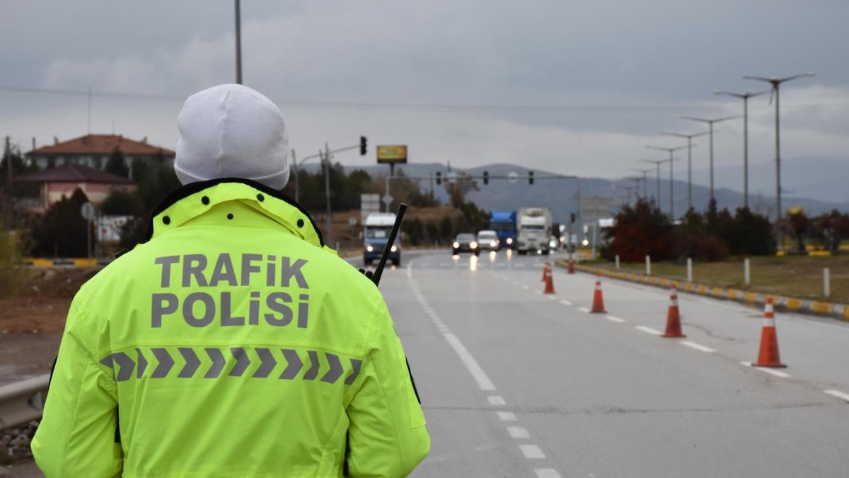 G&ouml;zler TBMM&rsquo;de: Trafik cezaları ve b&uuml;t&ccedil;e mesaisi başlıyor, G&ouml;rsel 1