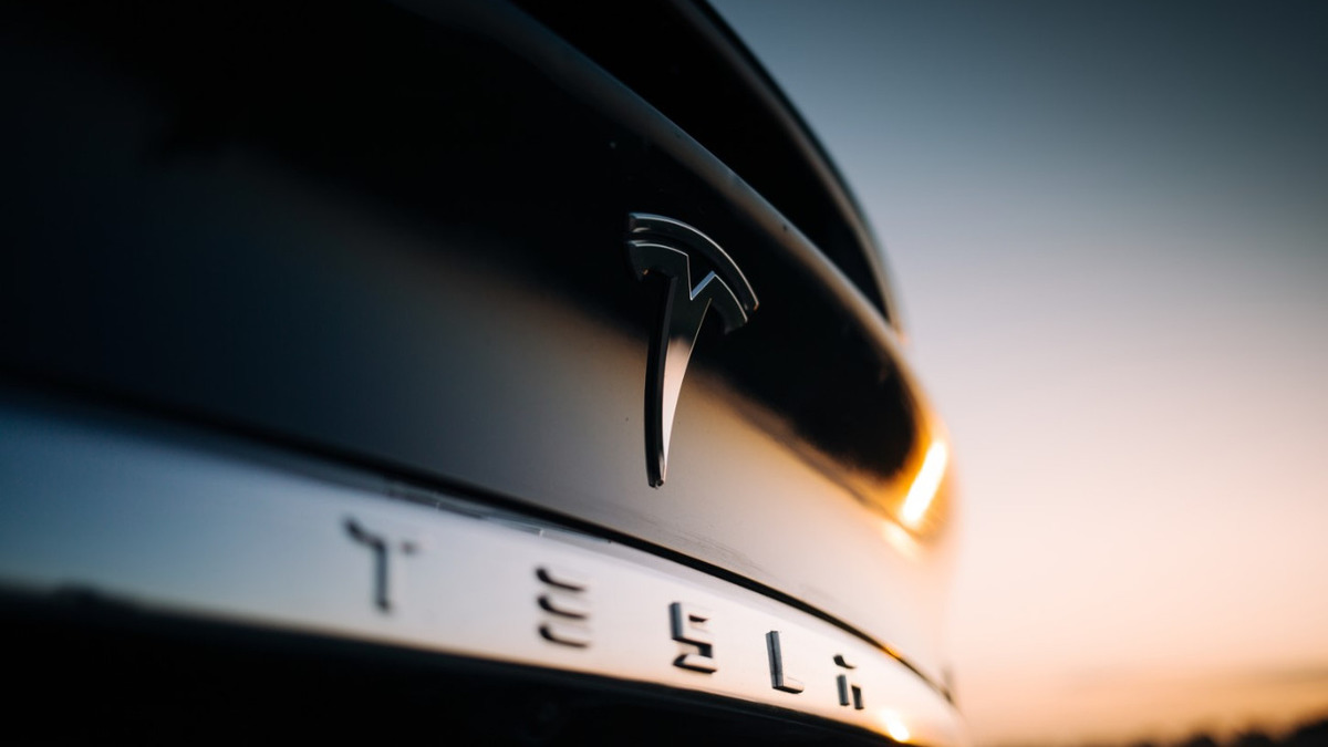 Tesla&rsquo;dan şaşırtan bilan&ccedil;o: Gelir rekoru kırıldı ama bu rakamlar Elon Musk ı mutlu etmeyecek!, G&ouml;rsel 1