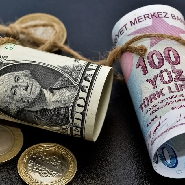 Vatandaşın enflasyon ve dolar beklentisi y&uuml;kseldi