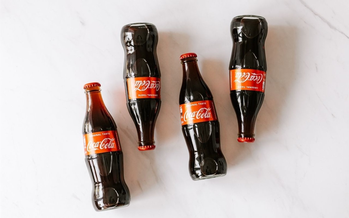 Coca-Cola&rsquo;dan dev elden &ccedil;ıkarma kararı: Y&uuml;zde 42&rsquo;lik hissesini satacak, G&ouml;rsel 1