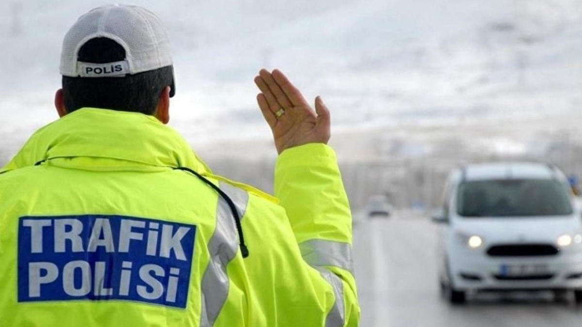 Sürücülerin korkulu rüyası olmuştu… Trafik cezalarında tarihi zam şimdilik yok: Meclis’ten dikkat çeken askı kararı!, Görsel 1